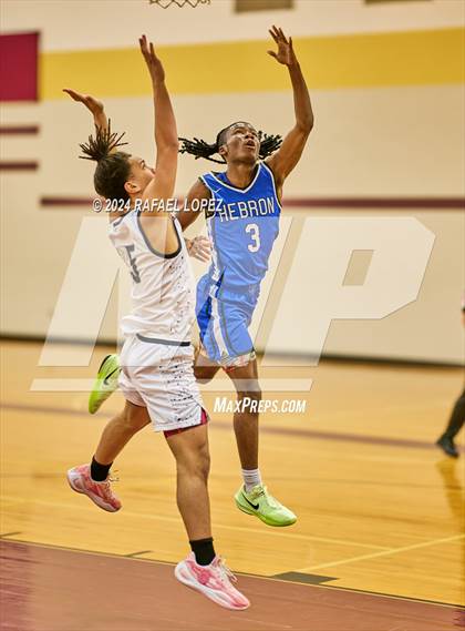 Thumbnail 1 in Randle vs. Hebron (McDonald's Texas Invitational) photogallery.