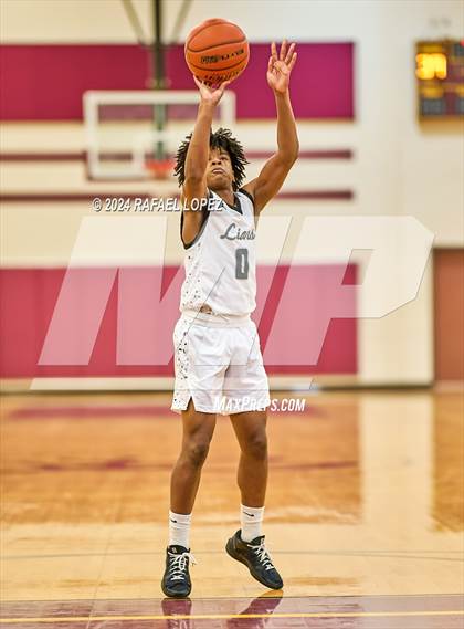 Thumbnail 3 in Randle vs. Hebron (McDonald's Texas Invitational) photogallery.