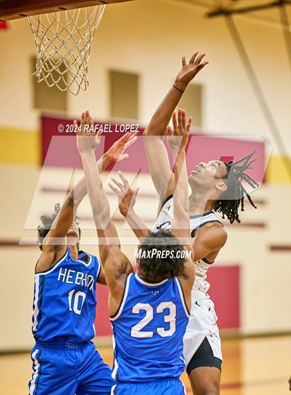 Thumbnail 3 in Randle vs. Hebron (McDonald's Texas Invitational) photogallery.