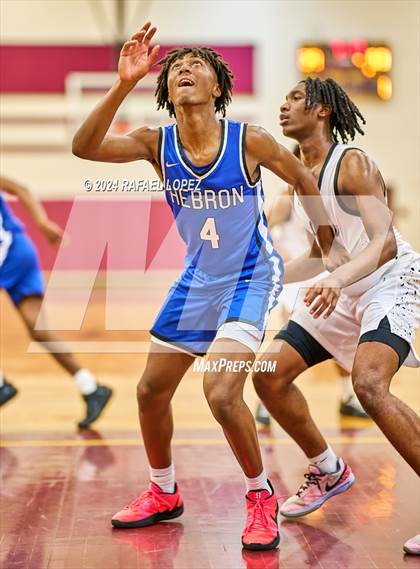 Thumbnail 2 in Randle vs. Hebron (McDonald's Texas Invitational) photogallery.