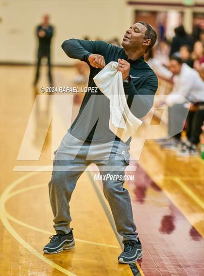 Thumbnail 3 in Randle vs. Hebron (McDonald's Texas Invitational) photogallery.