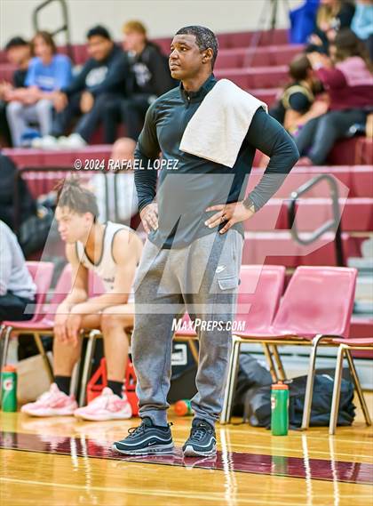 Thumbnail 3 in Randle vs. Hebron (McDonald's Texas Invitational) photogallery.