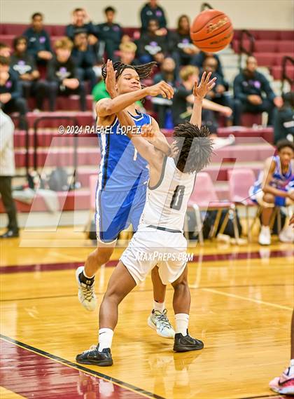 Thumbnail 1 in Randle vs. Hebron (McDonald's Texas Invitational) photogallery.