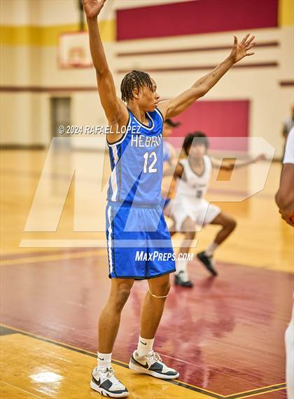 Thumbnail 3 in Randle vs. Hebron (McDonald's Texas Invitational) photogallery.