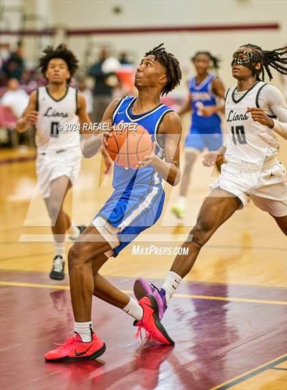 Thumbnail 3 in Randle vs. Hebron (McDonald's Texas Invitational) photogallery.