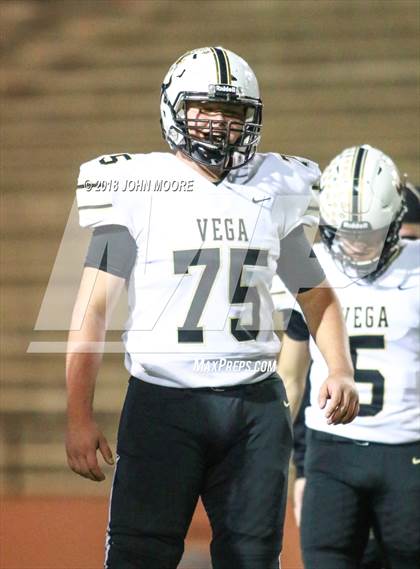 Thumbnail 2 in Stratford vs. Vega (UIL 2A Area Playoff) photogallery.