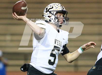 Thumbnail 2 in Stratford vs. Vega (UIL 2A Area Playoff) photogallery.