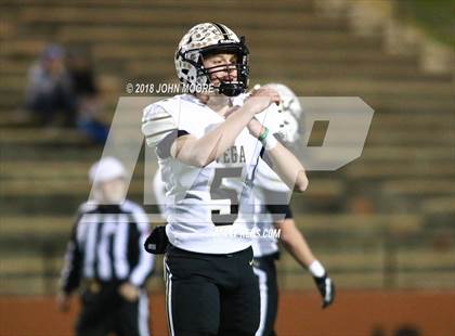 Thumbnail 3 in Stratford vs. Vega (UIL 2A Area Playoff) photogallery.
