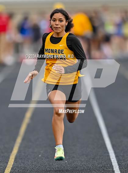 Thumbnail 1 in IHSAA Delta Sectionals (100 Meter)  photogallery.