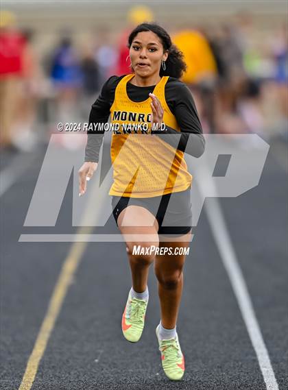 Thumbnail 3 in IHSAA Delta Sectionals (100 Meter)  photogallery.