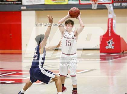 Thumbnail 1 in E.D. White vs Houma Christian(Darin Fontz Classic) photogallery.