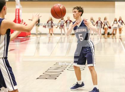 Thumbnail 3 in E.D. White vs Houma Christian(Darin Fontz Classic) photogallery.