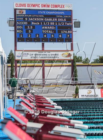 Thumbnail 2 in CIF State Boys Diving Championships photogallery.