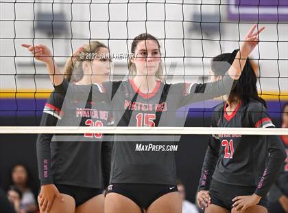 Thumbnail 3 in Mater Dei vs. Timpview (Durango Fall Classic) photogallery.