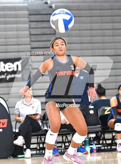Thumbnail 2 in Mater Dei vs. Timpview (Durango Fall Classic) photogallery.