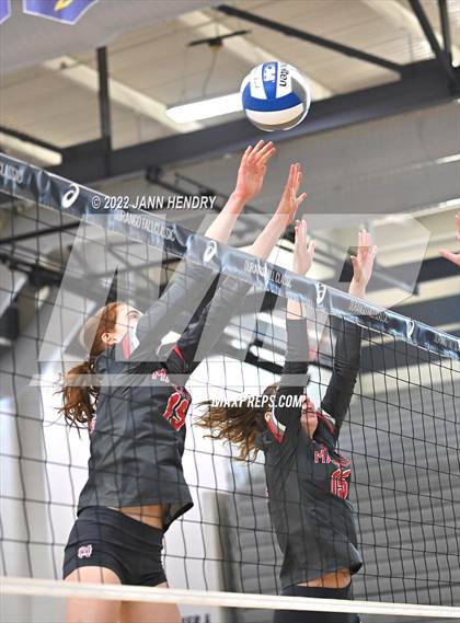 Thumbnail 3 in Mater Dei vs. Timpview (Durango Fall Classic) photogallery.