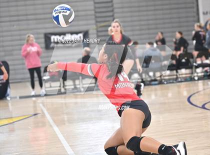 Thumbnail 3 in Mater Dei vs. Timpview (Durango Fall Classic) photogallery.