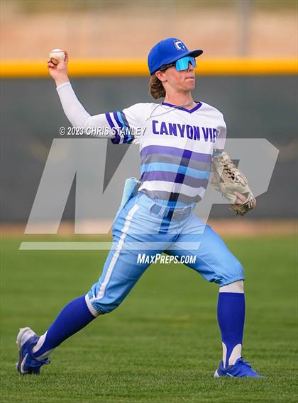 Thumbnail 1 in Cactus Shadows @ Canyon View photogallery.