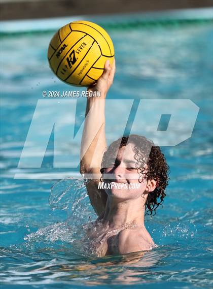 Thumbnail 1 in Carlmont @ Hillsdale photogallery.