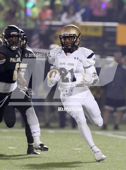 Thumbnail 2 in Pope John XXIII @ Paramus Catholic photogallery.