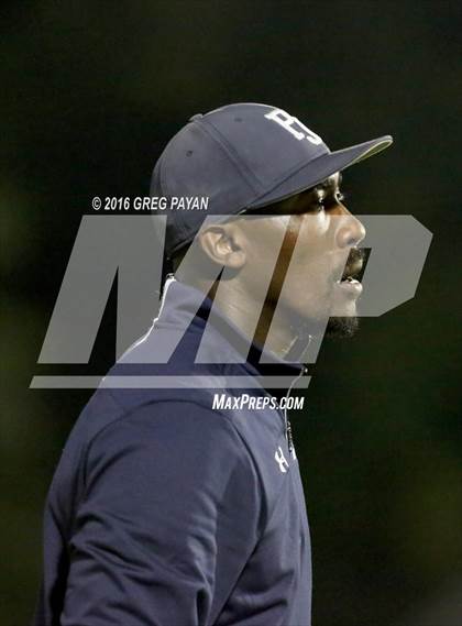 Thumbnail 3 in Pope John XXIII @ Paramus Catholic photogallery.
