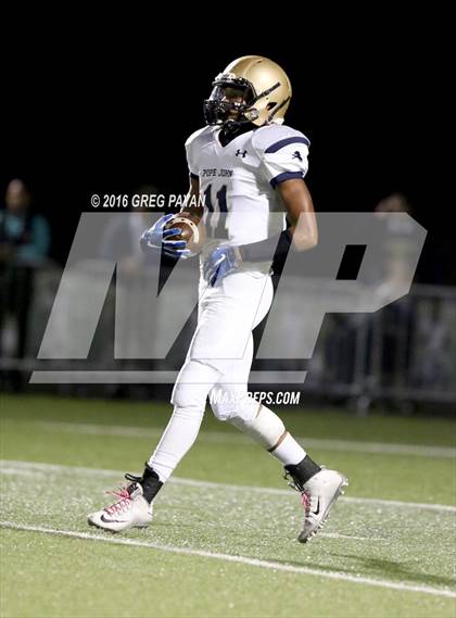 Thumbnail 3 in Pope John XXIII @ Paramus Catholic photogallery.