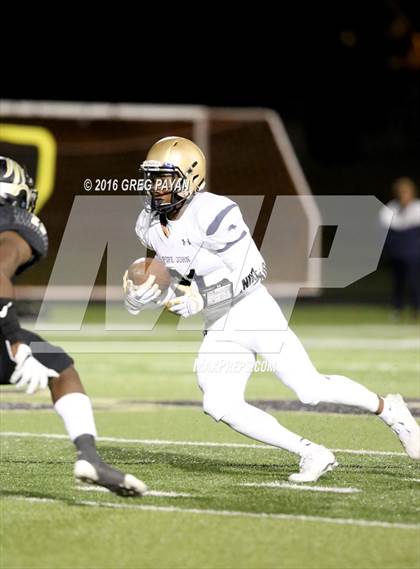 Thumbnail 1 in Pope John XXIII @ Paramus Catholic photogallery.