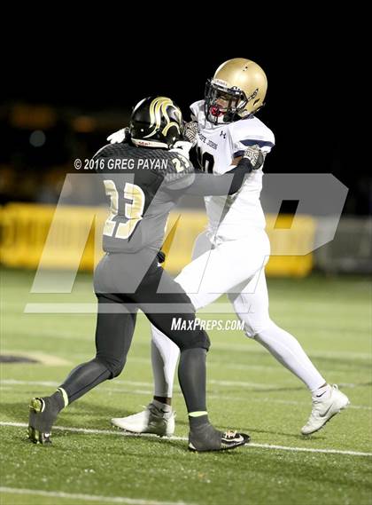 Thumbnail 2 in Pope John XXIII @ Paramus Catholic photogallery.