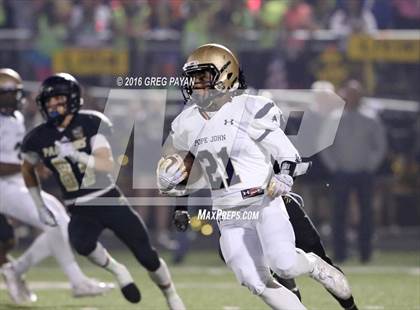 Thumbnail 2 in Pope John XXIII @ Paramus Catholic photogallery.