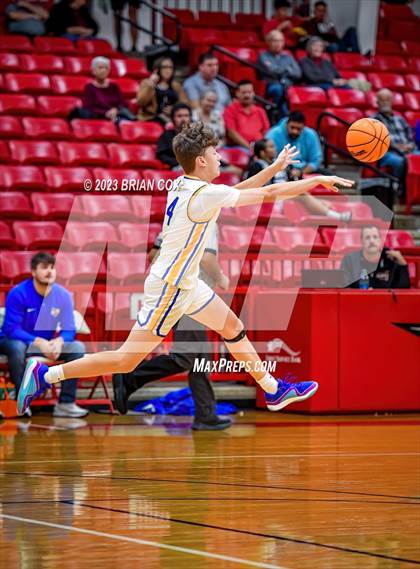 Thumbnail 3 in Kingston vs Mountain View (Arvest Tournament) photogallery.