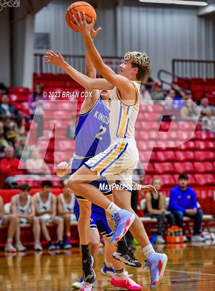 Thumbnail 1 in Kingston vs Mountain View (Arvest Tournament) photogallery.