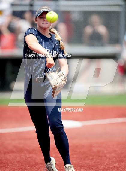 Thumbnail 2 in Flower Mound vs Keller (UIL 6A Regional Semifinals) photogallery.