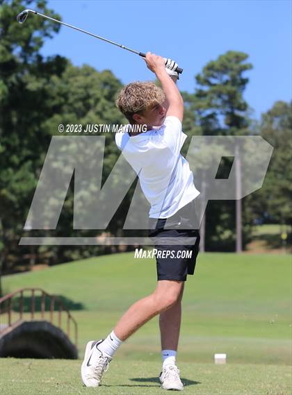 Thumbnail 3 in AAA 3A Class 5 District Playoff photogallery.