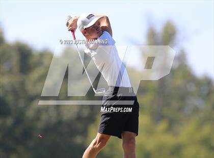 Thumbnail 2 in AAA 3A Class 5 District Playoff photogallery.