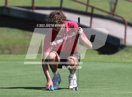 Thumbnail 1 in AAA 3A Class 5 District Playoff photogallery.