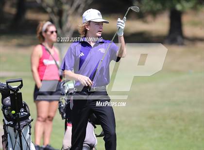 Thumbnail 3 in AAA 3A Class 5 District Playoff photogallery.