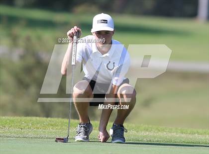 Thumbnail 2 in AAA 3A Class 5 District Playoff photogallery.