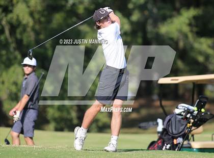 Thumbnail 2 in AAA 3A Class 5 District Playoff photogallery.