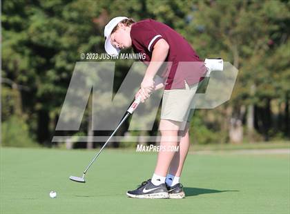 Thumbnail 2 in AAA 3A Class 5 District Playoff photogallery.