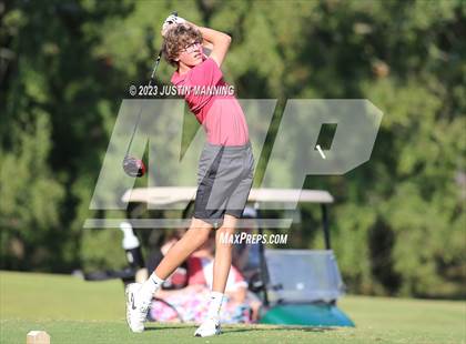 Thumbnail 2 in AAA 3A Class 5 District Playoff photogallery.