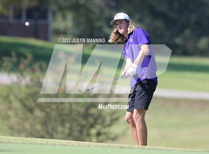 Thumbnail 1 in AAA 3A Class 5 District Playoff photogallery.