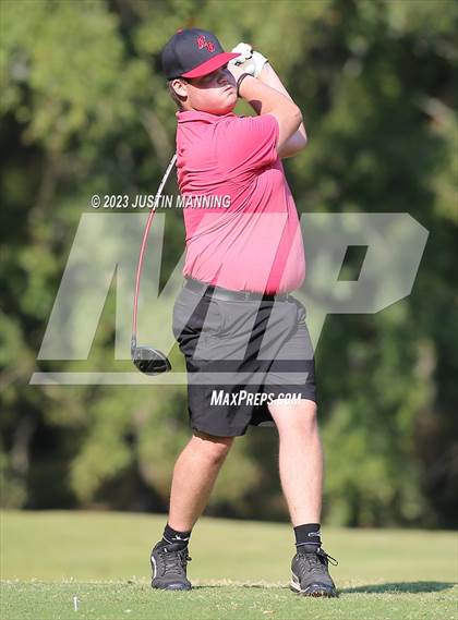 Thumbnail 1 in AAA 3A Class 5 District Playoff photogallery.