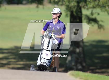 Thumbnail 3 in AAA 3A Class 5 District Playoff photogallery.