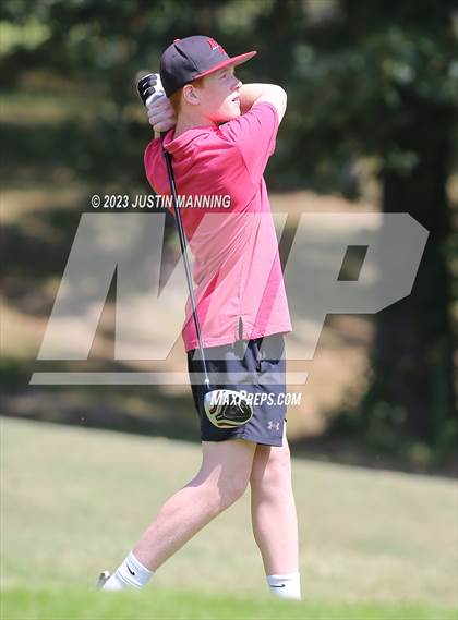 Thumbnail 3 in AAA 3A Class 5 District Playoff photogallery.