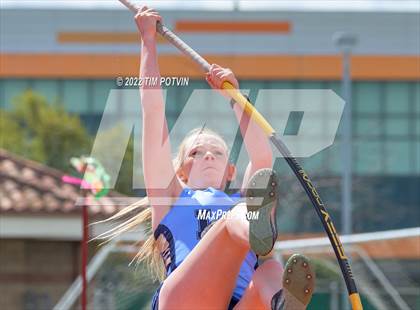 Thumbnail 3 in Roosevelt Invitational  photogallery.