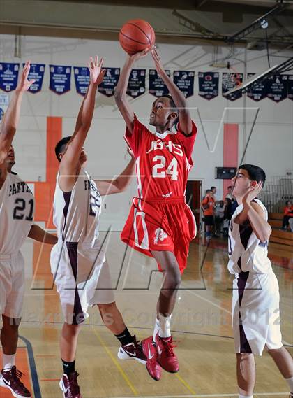 Thumbnail 2 in Burroughs vs. Rosemead (Poly Tournament) photogallery.
