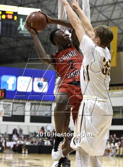 Thumbnail 2 in Crespi vs. Redondo Union (CIF SoCal Regional D1 Final) photogallery.