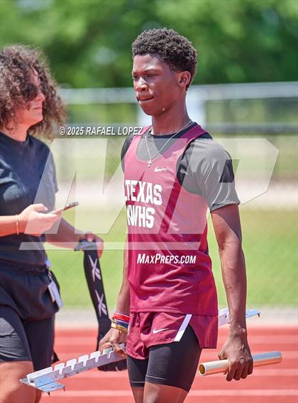 Thumbnail 1 in Lake Houston Conquerors Invitational (4x200M) photogallery.