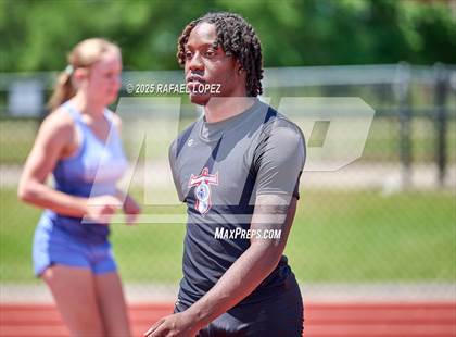 Thumbnail 2 in Lake Houston Conquerors Invitational (4x200M) photogallery.