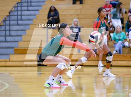 Thumbnail 1 in The Woodlands vs Grand Oaks photogallery.